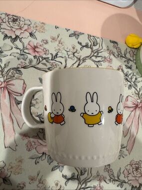miffy Bright Yellow Interior Ceramic Mug